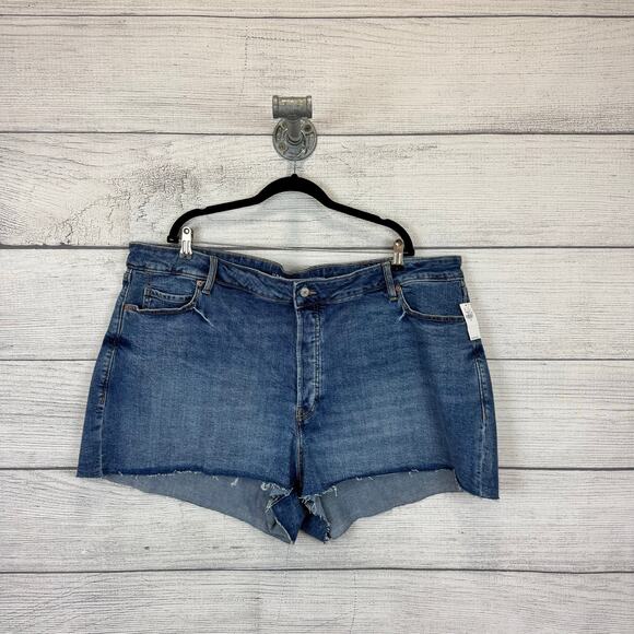 Old Navy Plus Size Higher High Rise Sky-Hi A-Line Jean Shorts Size 26W - Picture 1 of 7